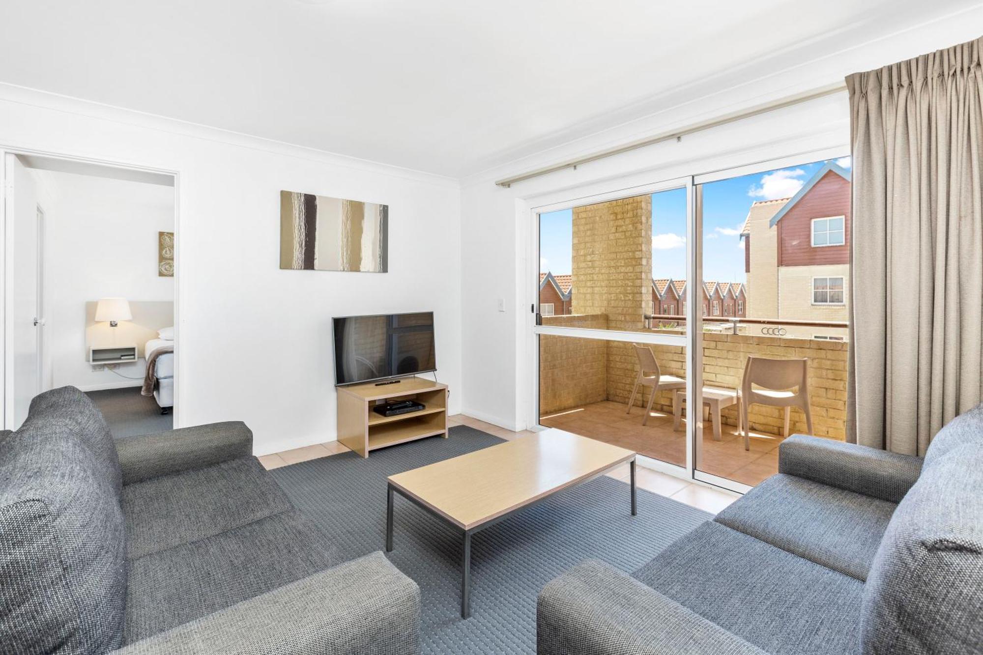Nautica Residences Hillarys Пърт Екстериор снимка