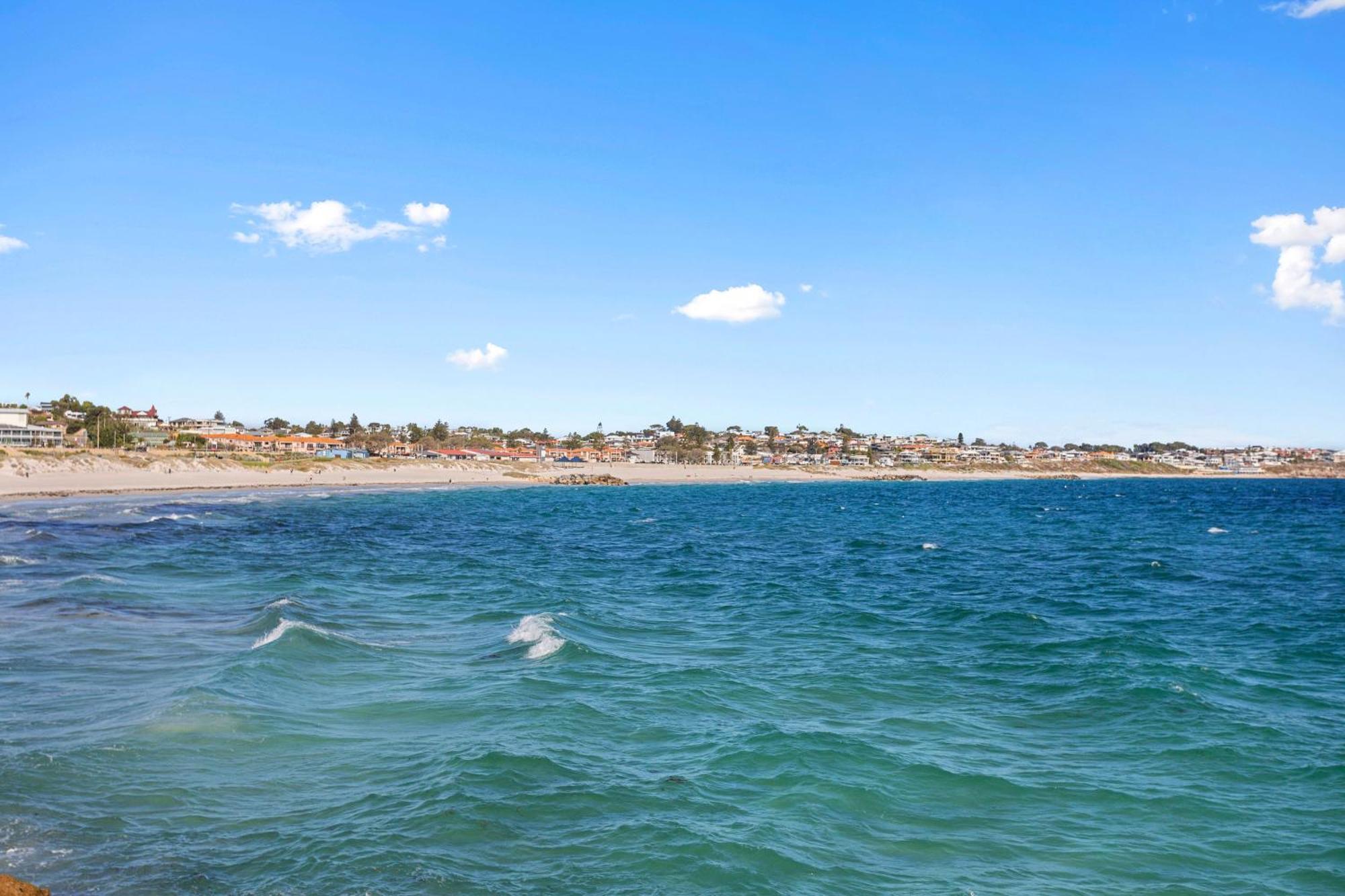 Nautica Residences Hillarys Пърт Екстериор снимка