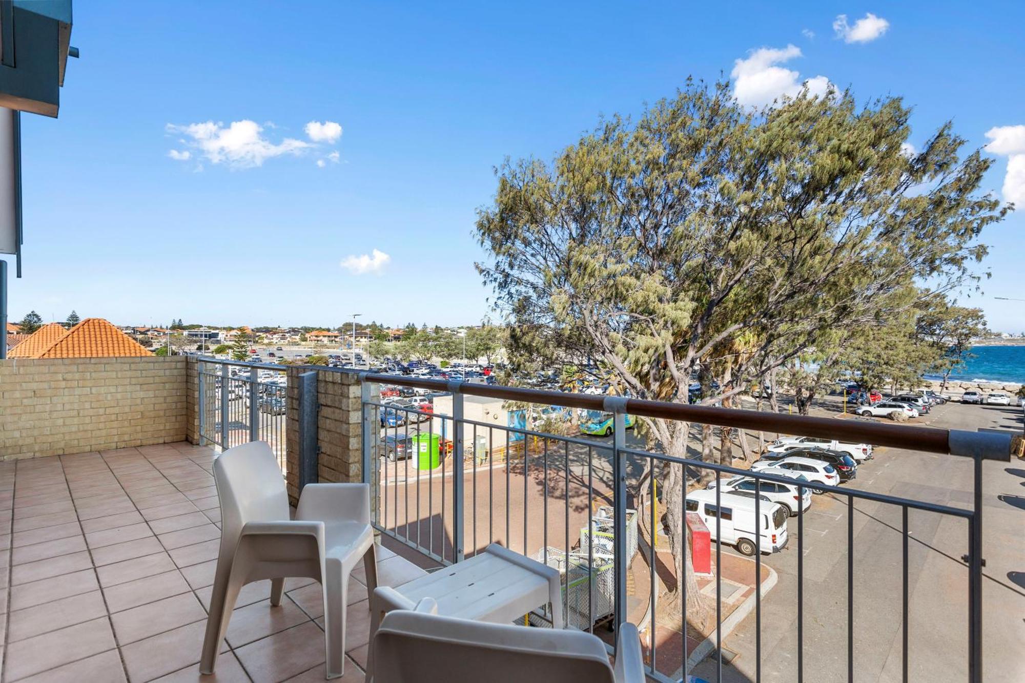 Nautica Residences Hillarys Пърт Екстериор снимка