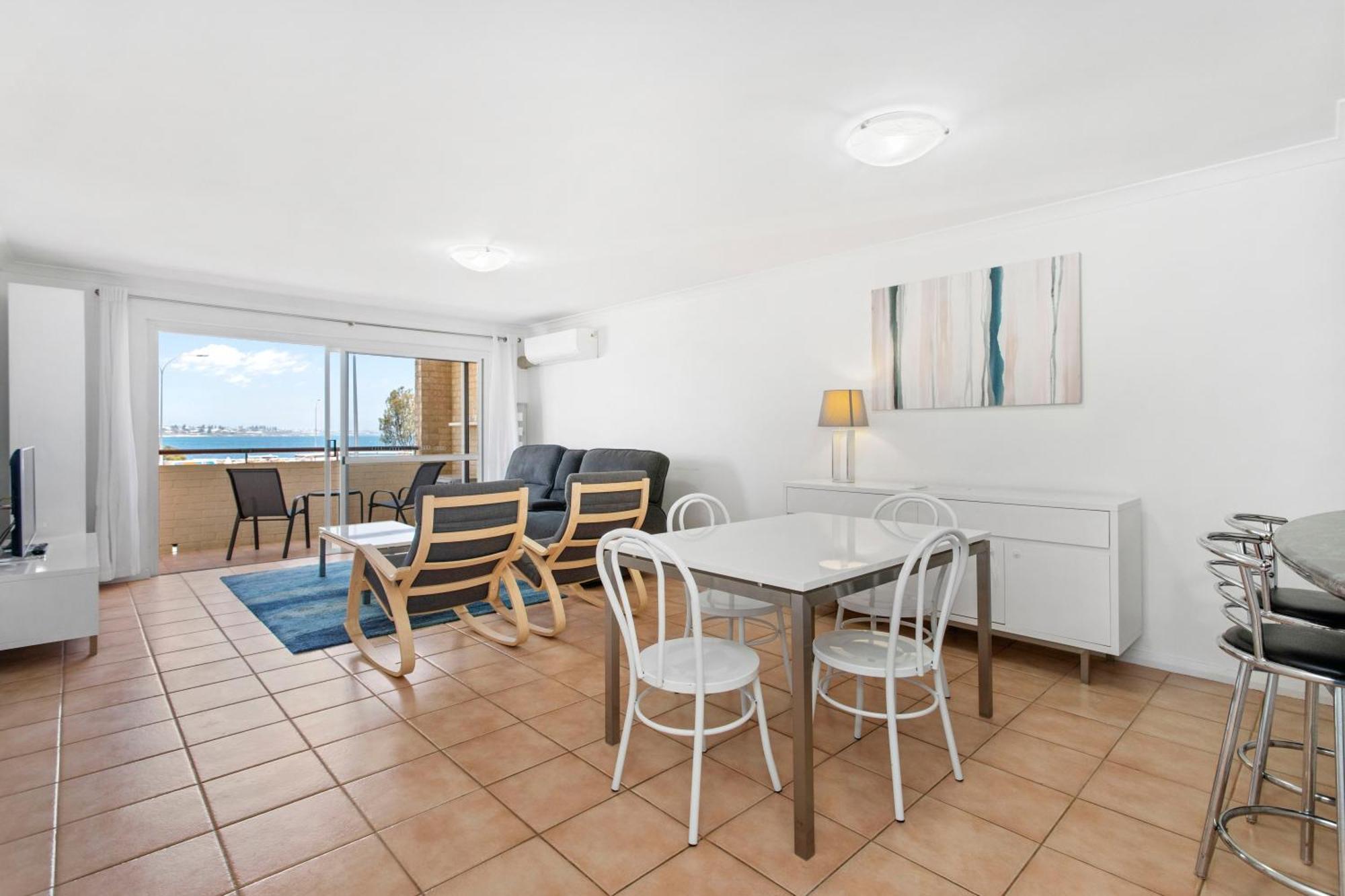 Nautica Residences Hillarys Пърт Екстериор снимка