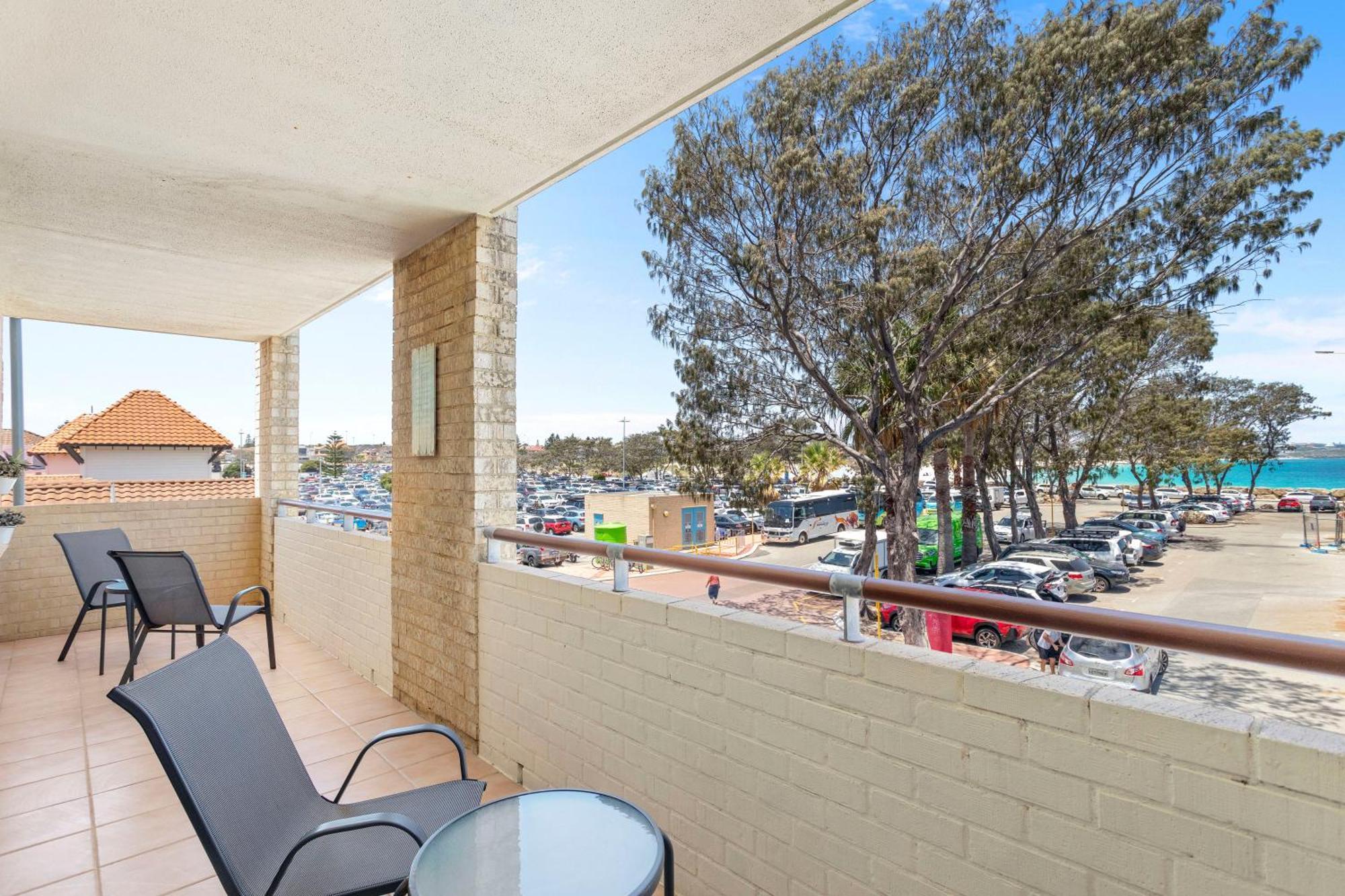 Nautica Residences Hillarys Пърт Екстериор снимка