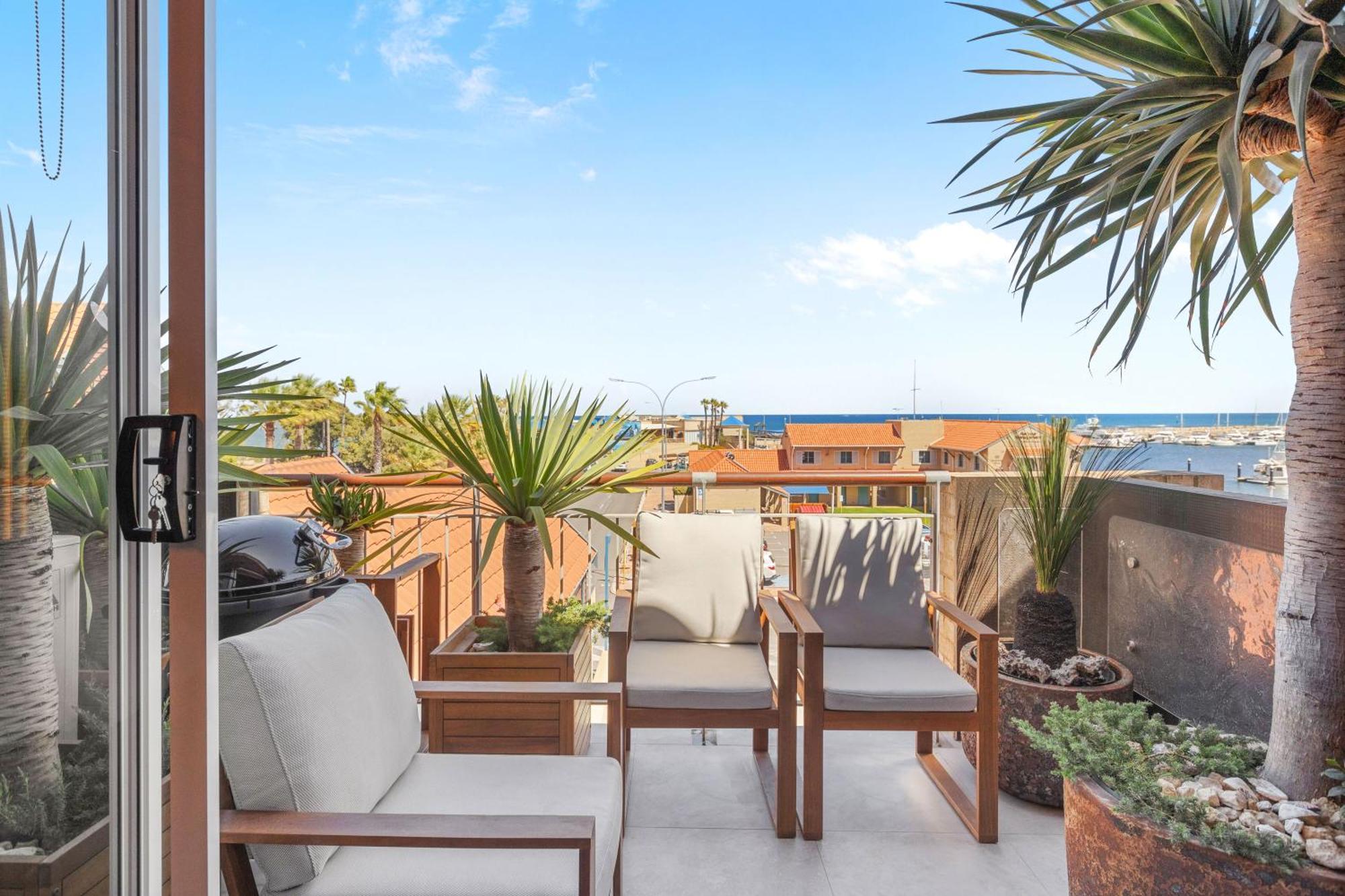 Nautica Residences Hillarys Пърт Екстериор снимка
